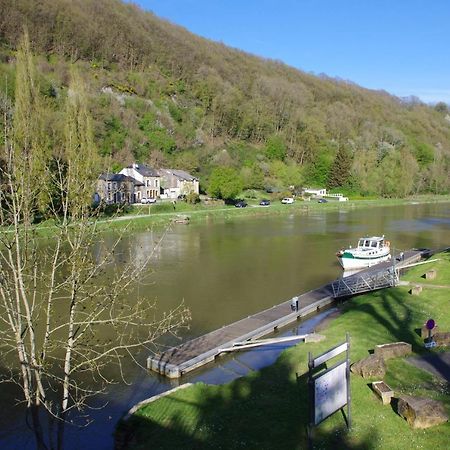 Le Doux Rivage, proche de Charleville, jardin et accès à la voie verte Joigny-sur-Meuse Extérieur photo