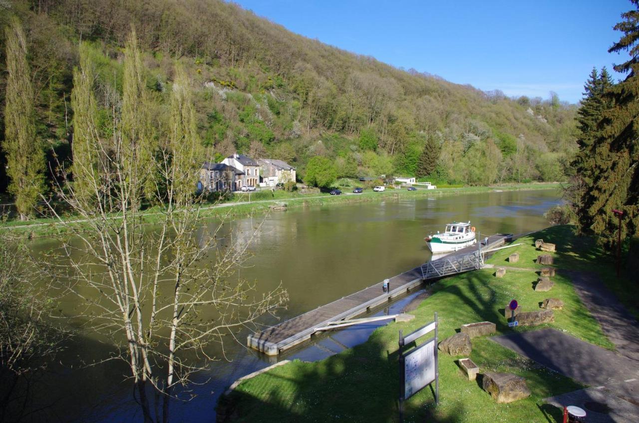 Le Doux Rivage, proche de Charleville, jardin et accès à la voie verte Joigny-sur-Meuse Extérieur photo